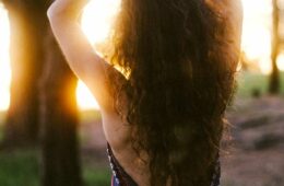 Yin Yoga Chamanique & Cercle de Chants-Médecine du Monde / Shamanic Yin Yoga & Medicine Song Circle avec Puja Prema